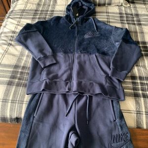 Brand New! Nike Sweatsuit Full Zip Hoodie & Pants